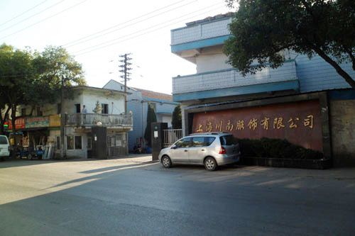 �ֶ�������м����·83��(���ڿ��Ź�ҵ��)3500ƽ���׳������� ������г�+˫��