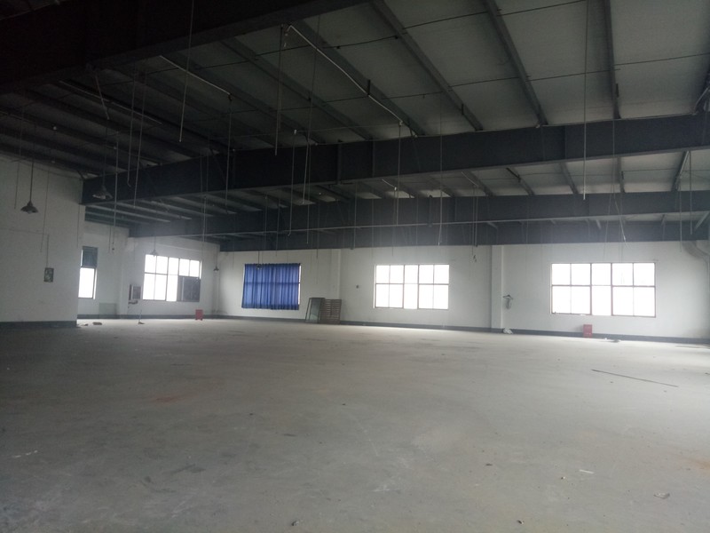 A8359 �ɽ���Ҷ���Ҷ��·100�Ŷ�¥����2300ƽ���׳���  ��ҵ԰�������� ���ͼ۳���