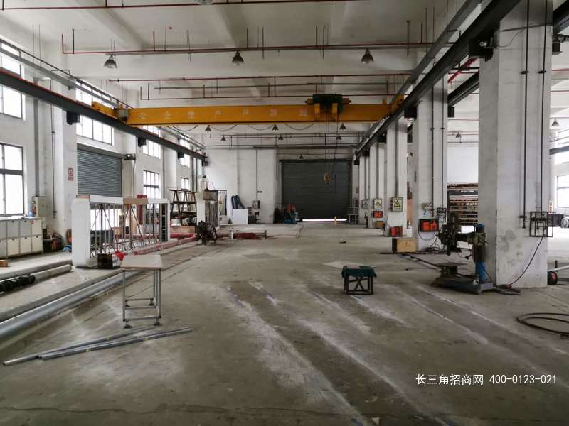 G2470�ɽ��������¹�·836��104�ؿ� �ɰ컷�� 1560ƽ����һ¥���г��������� �ɼҾ��ӽ�